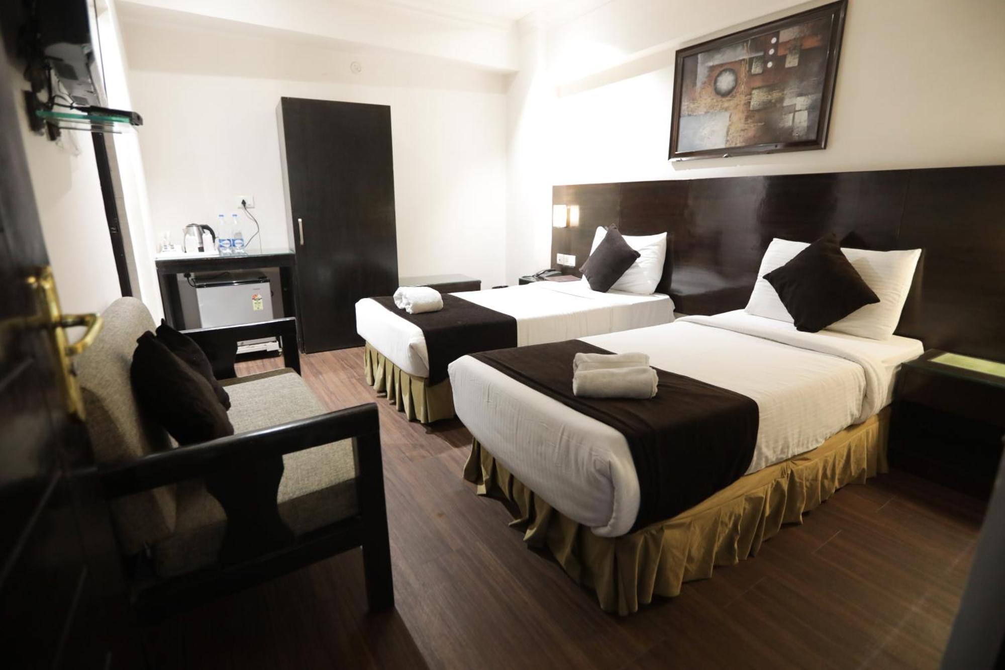 Anr Hotels ラクナウ エクステリア 写真