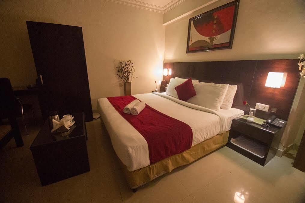 Anr Hotels ラクナウ エクステリア 写真